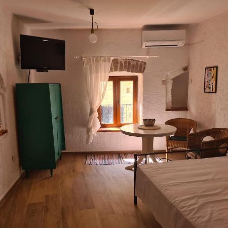 Studio Apartman Lidija Шибеник Екстер'єр фото